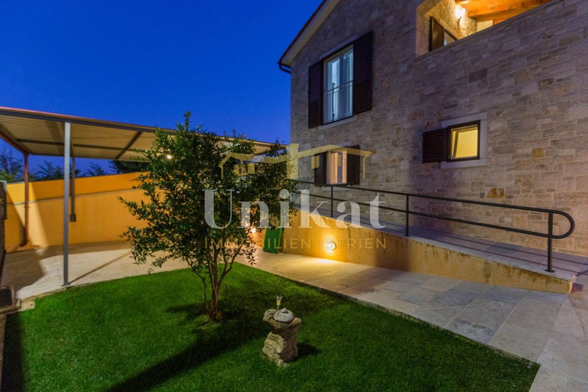 Hiša s čudovitim razgledom - Vižinada